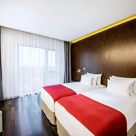 Hotel Nh Collection Congress 4*