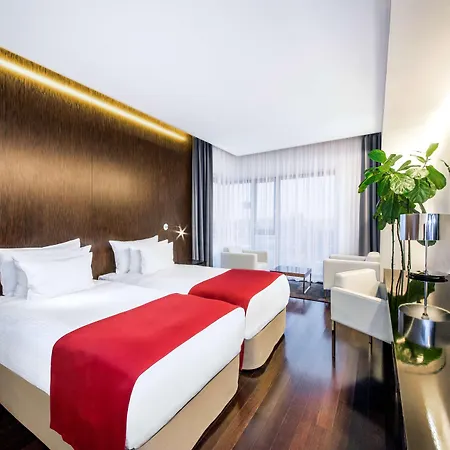 Hotel Nh Collection Congress 4*