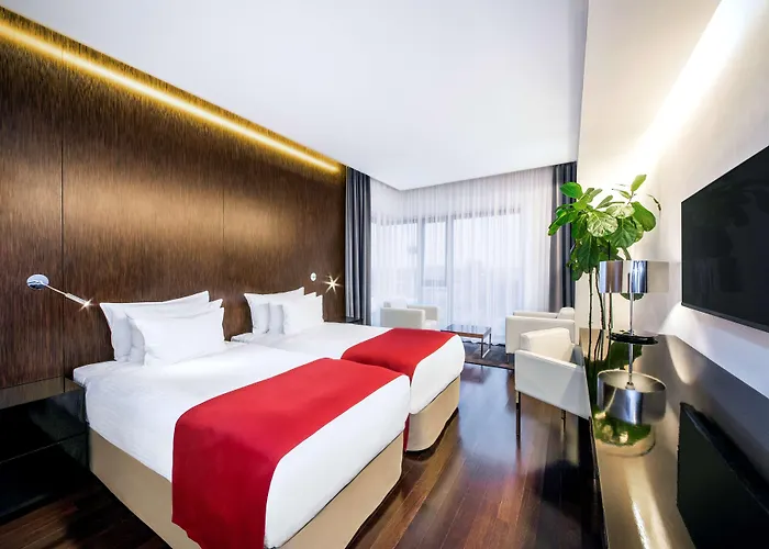 Hotel Nh Collection Congress 4*